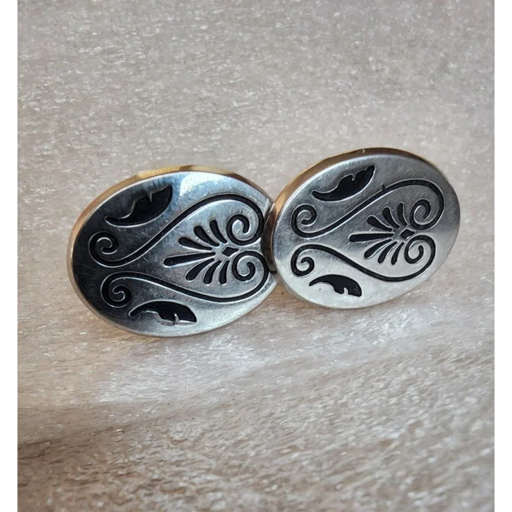 Men's Hickok One Size Silver & Black Etched Design Cuff Links